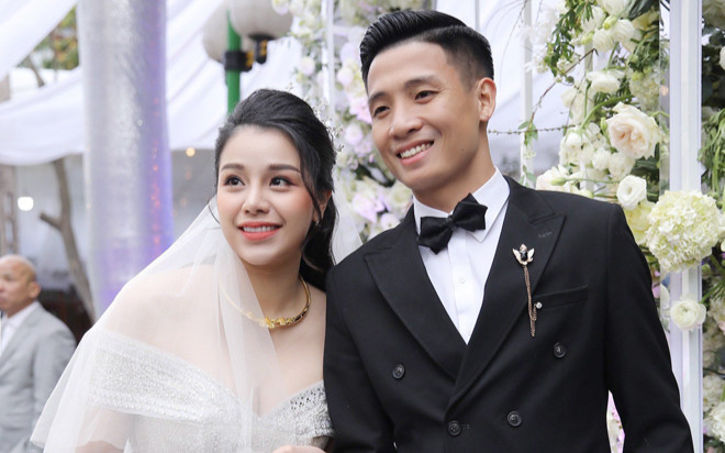 Bùi Tiến Dũng từng hát 'Làm vợ anh nhé' tặng Khánh Linh, ai cũng tan chảy vì quá ngọt ngào Ảnh 2