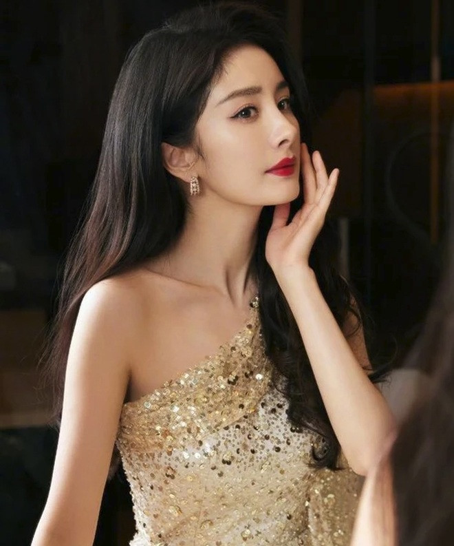  Từng cô lập Triệu Lệ Dĩnh, Dương Mịch lại bị chính mỹ nam 'trách phạt' theo cách không ai ngờ tới Ảnh 4
