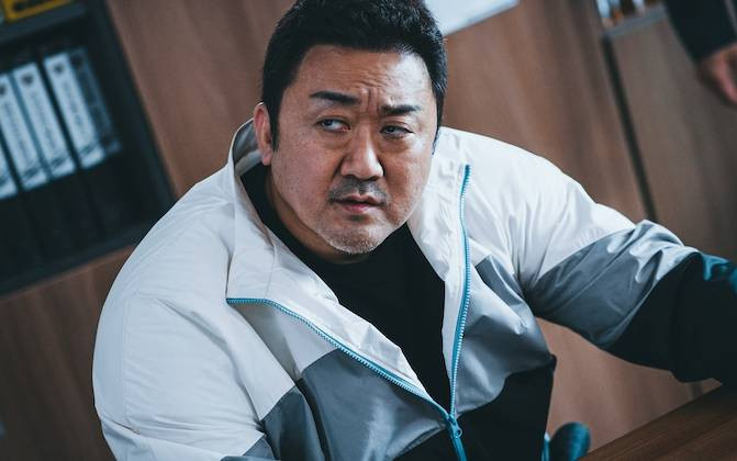 Vượt mặt Ký Sinh Trùng, 'bom tấn' mới của Ma Dong Seok trở thành phim bán vé khủng nhất Ảnh 2