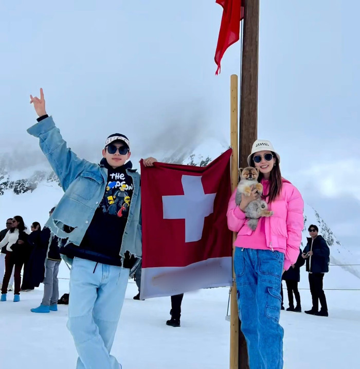 Lee Da Hae - Se7en liên tục phát cẩu lương trong chuyến nghỉ tuần trăng mật khiến dân tình chỉ biết ước.