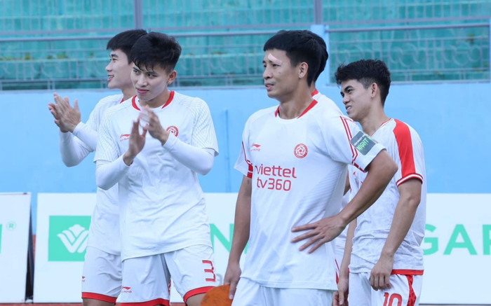 Trung vệ Bùi Tiến Dũng bị rách mí mắt, không thi đấu trận thứ 3 liên tiếp Ảnh 2