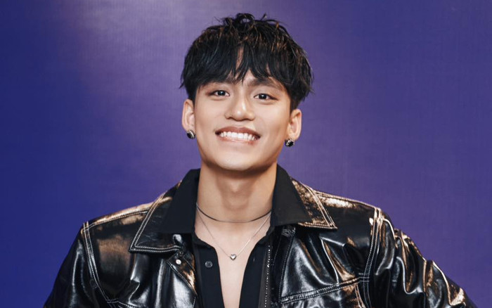 MONO 'bắn' tiếng Anh như gió, nghẹn ngào khi nhắc về ông ngoại Ảnh 2