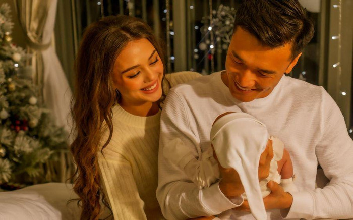 Vợ tây Bùi Tiến Dũng bị nhắc nhở vì hành động có thể gây nguy hiểm cho con Ảnh 2