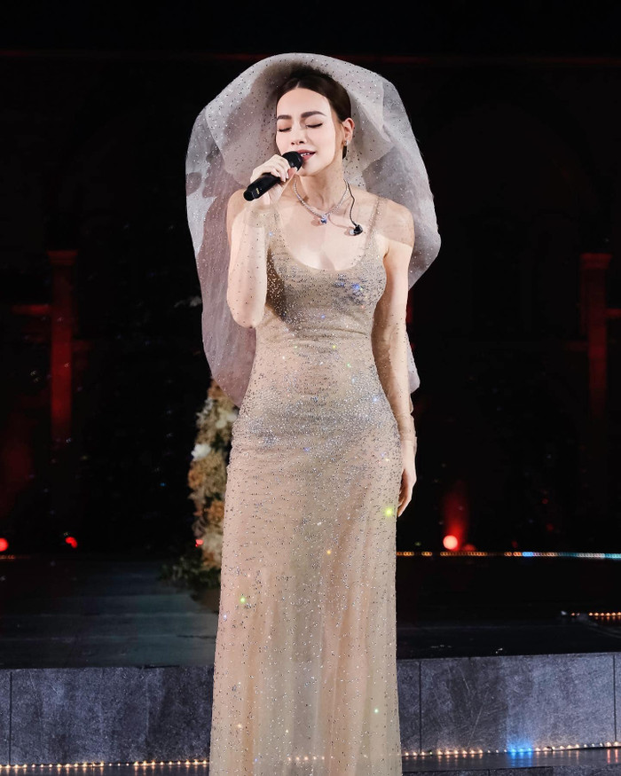  Hồ Ngọc Hà khoe loạt ảnh lung linh ở Love Songs, Phương Mỹ Chi gây chú ý khi nhận xét nhan sắc 'đàn chị' Ảnh 1