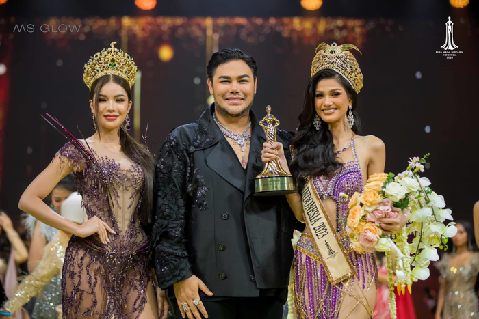 Người kế nhiệm Engfa Waraha ăn mặc gây 'nhức mắt' tại chung kết Miss Grand Indonesia 2023 Ảnh 2