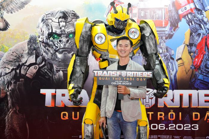 Kim Tuyến, Quách Ngọc Tuyên và dàn sao đổ bộ thảm đỏ của bom tấn Transformers: Quái Thú Trỗi Dậy Ảnh 4