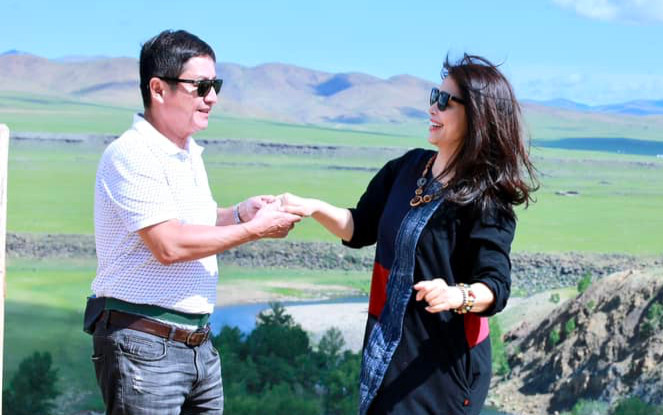 Nghệ sĩ Chí Trung nghỉ hưu, đi du lịch khắp nơi cùng bạn gái kém 17 tuổi Ảnh 2