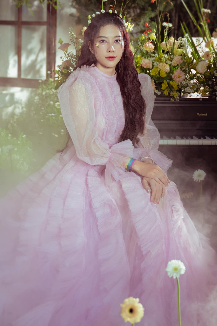 Nhiều khán giả đang trông ngóng những dự án mới của Nam Em trong thời gian sắp tới