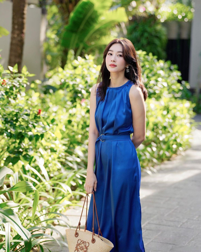  Khoe nhan sắc mẹ hai con, Hoa hậu Đặng Thu Thảo được khen 'như gái 18' Ảnh 3