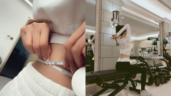 Cô nàng không ít lần khiến người xem “choáng váng”, nể phục bởi cơ bụng 6 múi, cực căng hiện rõ nơi vòng eo. Không những vậy, người hâm mộ còn liên tục “đứng ngồi không yên” khi loạt khoảnh khắc phòng tập được người đẹp chia sẻ.  