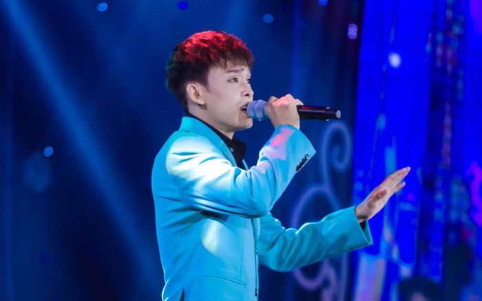 Hồ Văn Cường nức nở hát lại ca khúc 'Bà năm', dân mạng phản ứng ra sao? Ảnh 2