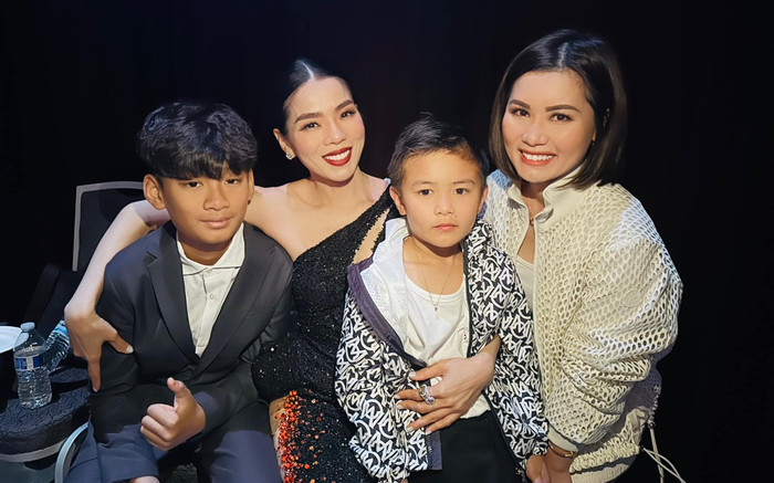 Nhóc tỳ gây choáng 'choáng' khi xuất hiện cùng cả showbiz Việt, thân thế không vừa Ảnh 2