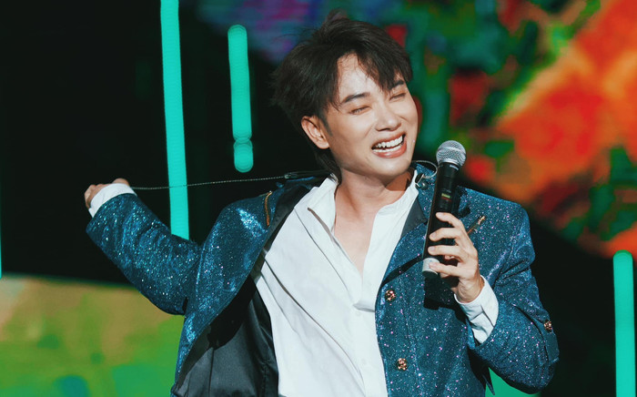 Thêm 'bằng chứng' Trúc Nhân hát bằng cả tính mạng mỗi khi đi diễn Ảnh 2