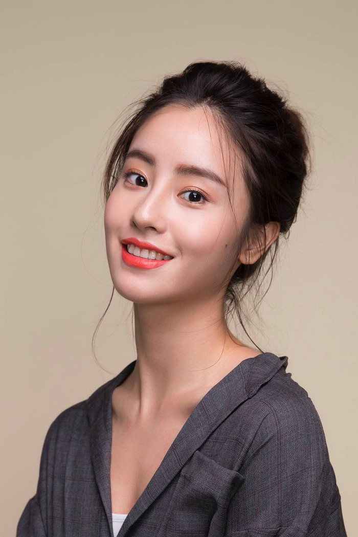 Mao Hiểu Huệ sở hữu nhan sắc xinh đẹp