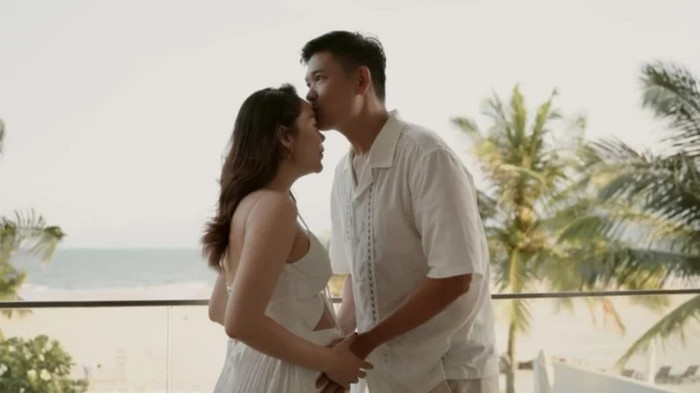 Minh Hằng và ông xã doanh nhân.