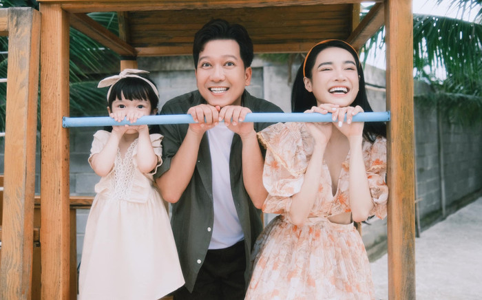 'Bắt trọn' diện mạo con gái Trường Giang, nhan sắc 'sao y bản chính' gây sốt Ảnh 2