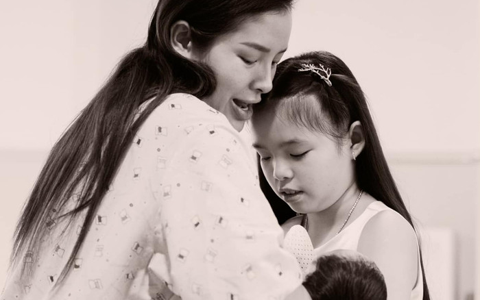 Gia đình Phương Trinh Jolie 'đảo lộn' sinh hoạt sau khi có quý tử Ảnh 2