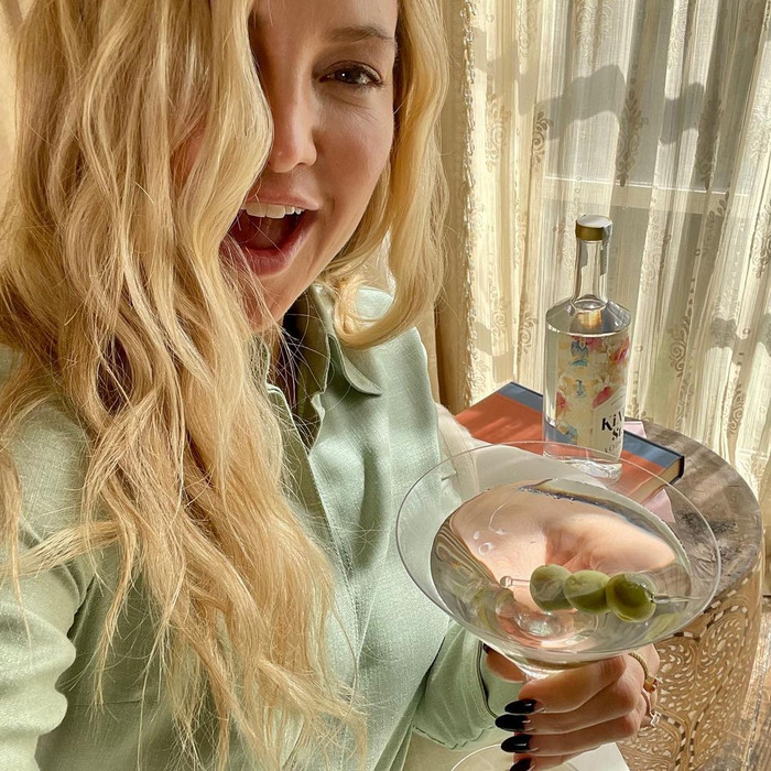  Học lỏm U50 Kate Hudson bí quyết chăm sóc da hack tuổi 'thần thánh' Ảnh 1