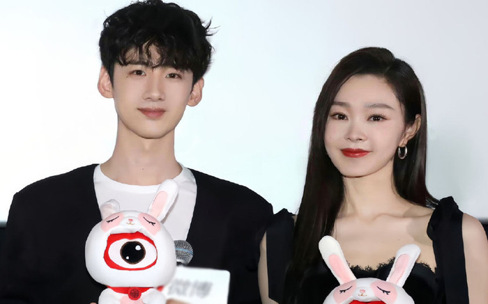 Bạch Kính Đình và Tống Dật chính thức công khai con trai, fan tràn vào chúc mừng Ảnh 2