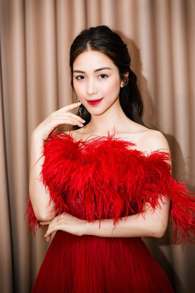 Hoà Minzy nhiều lần lên tiếng bảo vệ tình cũ trước bão chỉ trích từ dư luận. (Ảnh tổng hợp)