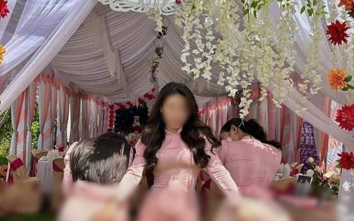 Đi bê tráp nhưng lại hành động kém duyên và phản cảm, các cô gái bị chỉ trích Ảnh 2