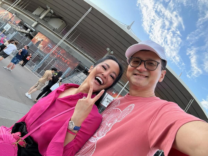 Hồng Nhung vô cùng hào hứng khi tham gia đêm diễn của BLACKPINK tại Pháp