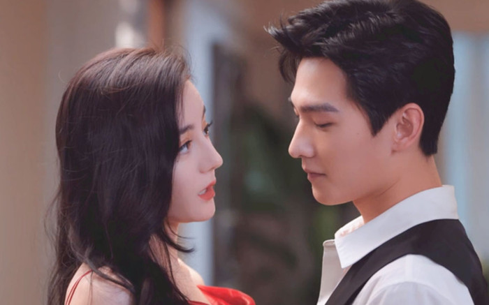 Hai phim mới lên sóng đều flop, Dương Dương và Địch Lệ Nhiệt Ba bất ngờ tái hợp Ảnh 2