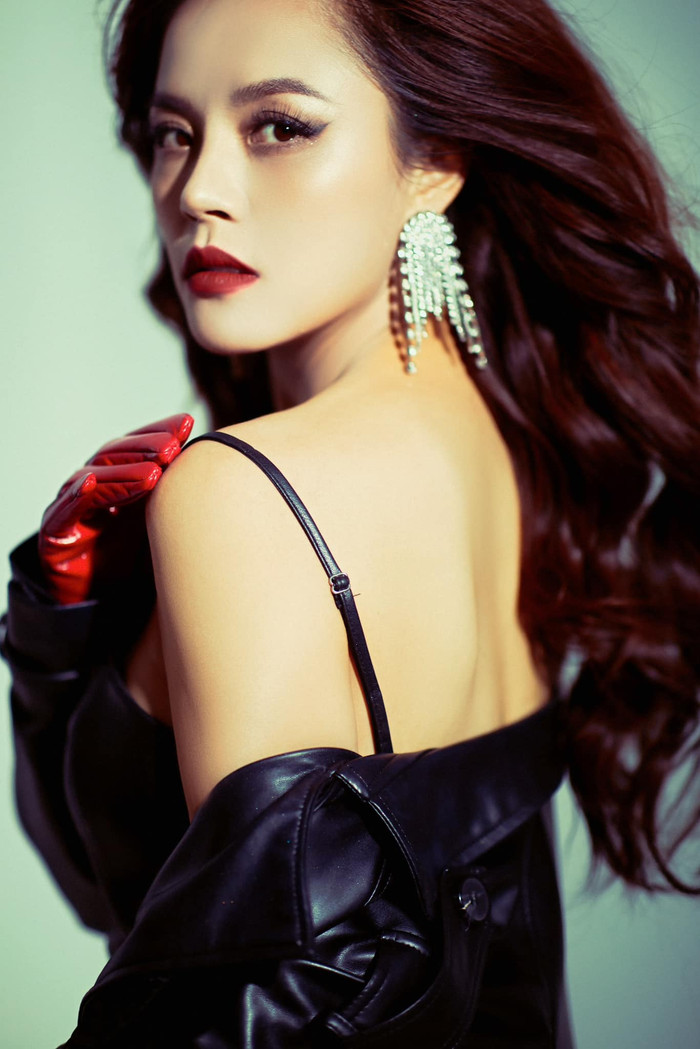 Sau nhiều năm ly hôn, hiện tại Thu Quỳnh vẫn đang độc thân và chỉ tập trung chăm sóc con trai