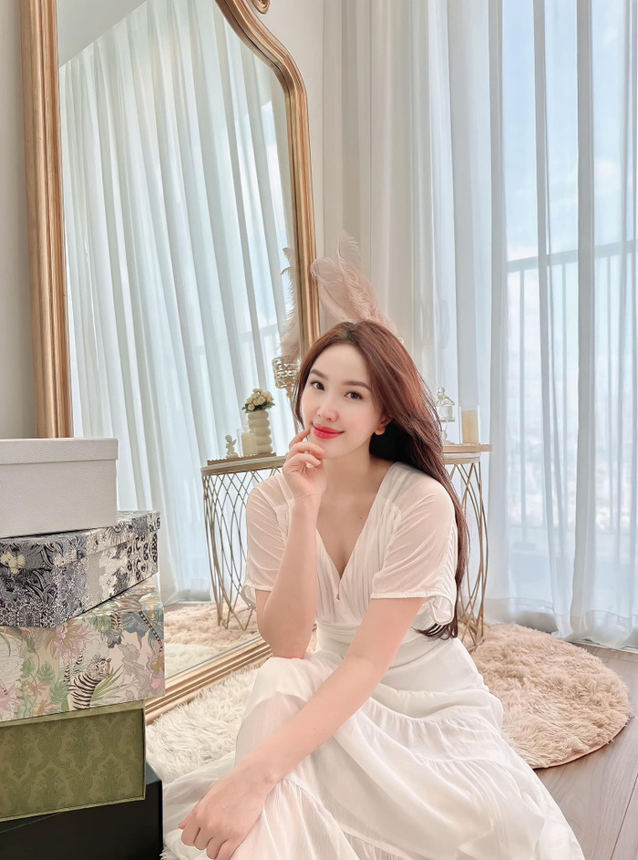 'Công chúa bong bóng' ghi điểm bởi làn da trắng ngần không tỳ vết.&nbsp;