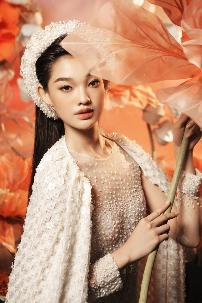 Trải qua hai cuộc thi sắc đẹp lớn, cô nhận thấy mình trưởng thành và có nhiều cơ hội phát triển bản thân hơn. 