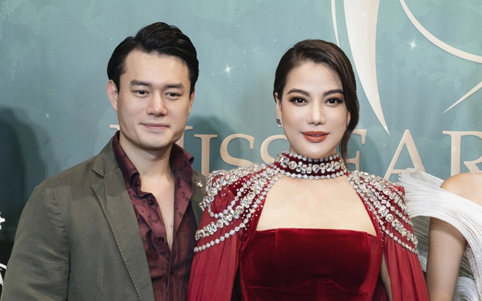 Thảm đỏ Miss Earth VN: Trương Ngọc Ánh được tình trẻ tháp tùng không rời Ảnh 2