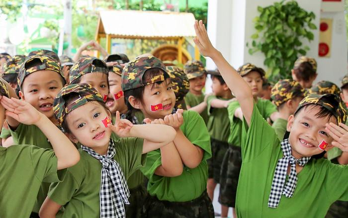 Đà Nẵng chi hơn 400 tỷ đồng miễn toàn bộ học phí từ mầm non đến lớp 12 Ảnh 2