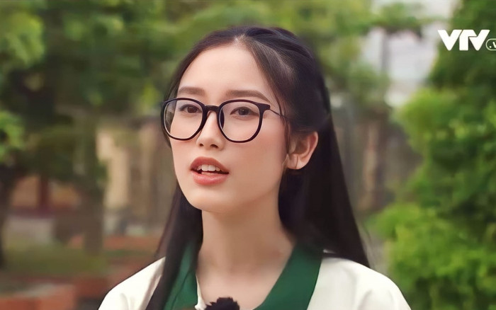 Xuất hiện trên sóng VTV, nữ Thủ khoa gây thương nhớ bởi nhan sắc cực xinh đẹp Ảnh 2