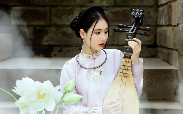 Mẫu nhí Minh Anh: 6 năm kinh nghiệm catwalk, thần thút hút hồn khi diện áo dài Ảnh 2