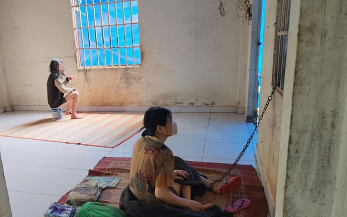 Cám cảnh 3 phụ nữ ở Lâm Đồng bị nhốt, xích chân trong khu nhà kho nhếch nhác Ảnh 2