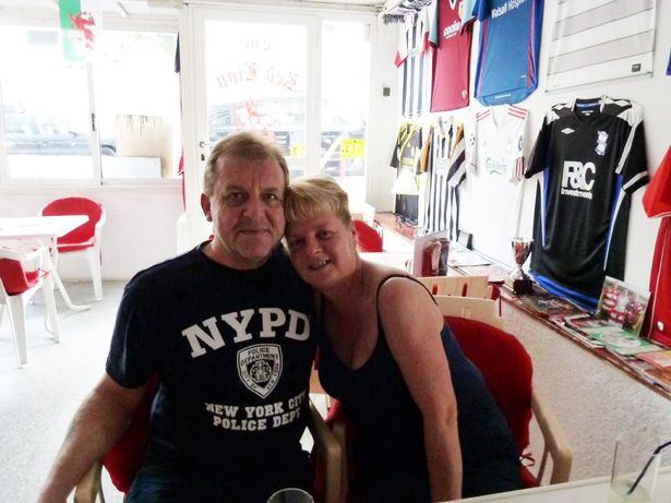 Vợ chồng Joanne và Steve Healey