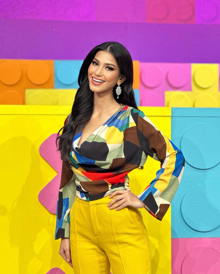 Ritassya Wellgreat sở hữu nhan sắc đời thương trẻ trung, tươi tắn.