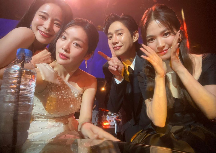  Song Hye Kyo bất ngờ gặp sự cố trong ngày trọng đại Ảnh 5