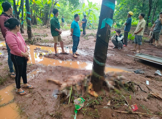 Hiện trường nơi tìm thấy thi thể người đàn ông bị nước lũ cuốn trôi. (Ảnh: Thanh Niên) 