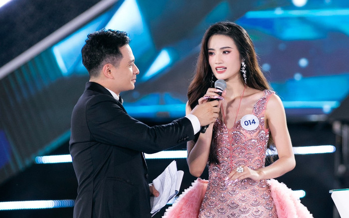 Soi trình tiếng Anh của Hoa hậu Ý Nhi, có đủ đỉnh để kế nhiệm Mai Phương? Ảnh 2