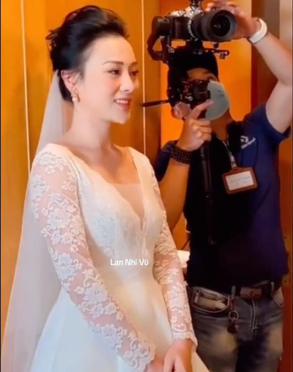  Phương Oanh làm người mẫu áo cưới: Đã sẵn sàng trở thành cô dâu trong tương lai? Ảnh 3