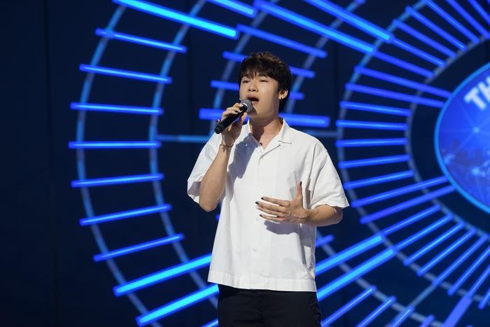 Quang Trung 'Vietnam Idol': 'Âm nhạc cứu cánh và giúp tôi chữa lành tổn thương' Ảnh 1