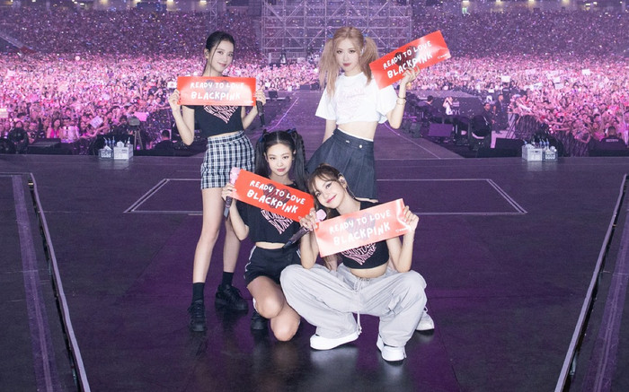 Cận kề concert BLACKPINK, nhiều người vẫn 'chạy đôn chạy đáo' bán lại vé rẻ Ảnh 2