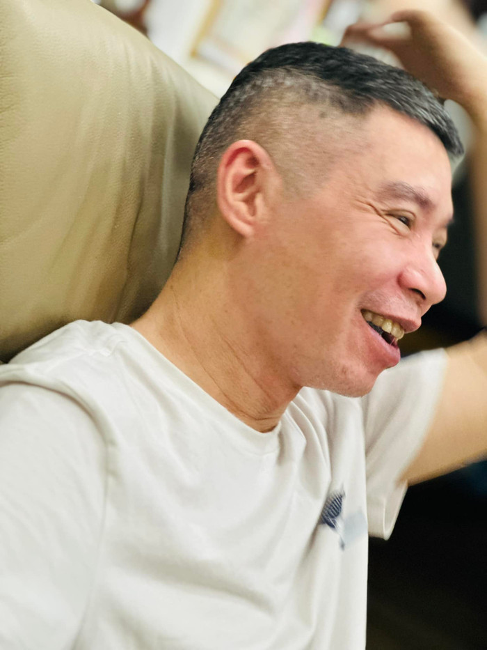 Hình ảnh mới nhất của NSND Công Lý được Ngọc Hà chia sẻ.