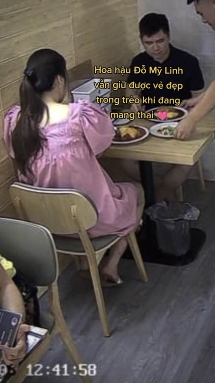 Ở lần mang thai con đầu lòng, Hoa hậu Đỗ Mỹ Linh ưu tiên chọn trang phục rộng rãi, thoải mái để 'giấu bụng'  