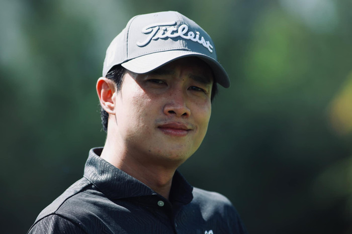 Làn da đỏ ửng của Quốc Trường khiến nhiều người hâm mộ không khỏi lo lắng