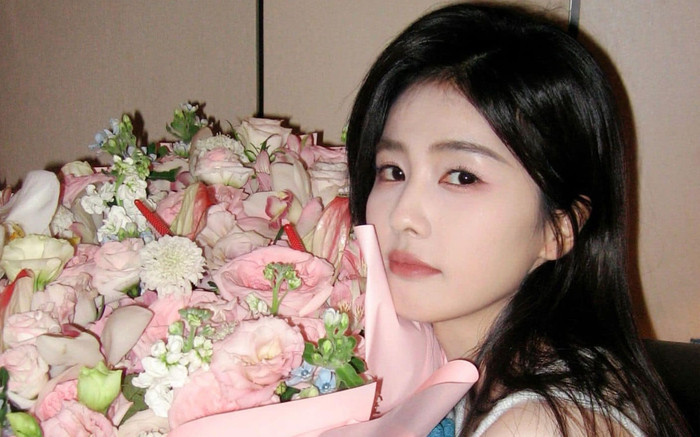 Bạch Lộc kỷ niệm 2 năm ngày cưới, chú rể bị chê không bằng La Vân Hi Ảnh 2