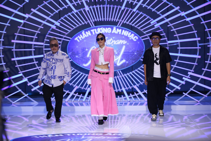 Bộ ba giám khảo quyền lực.