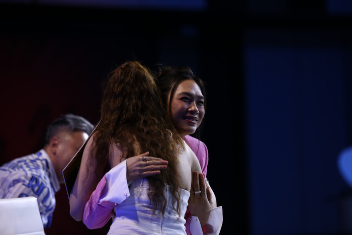 Phương Ly khiến cả ba giám khảo phải say yes, ẵm trọn vé vàng.