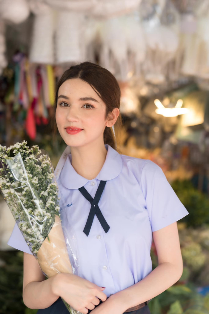 Hậu đăng quang tại cuộc thi Miss Thailand 2023, sắc vóc của mỹ nhân đến từ Phatthalung được netizen nhận xét là ngày càng thăng hạng thấy rõ.